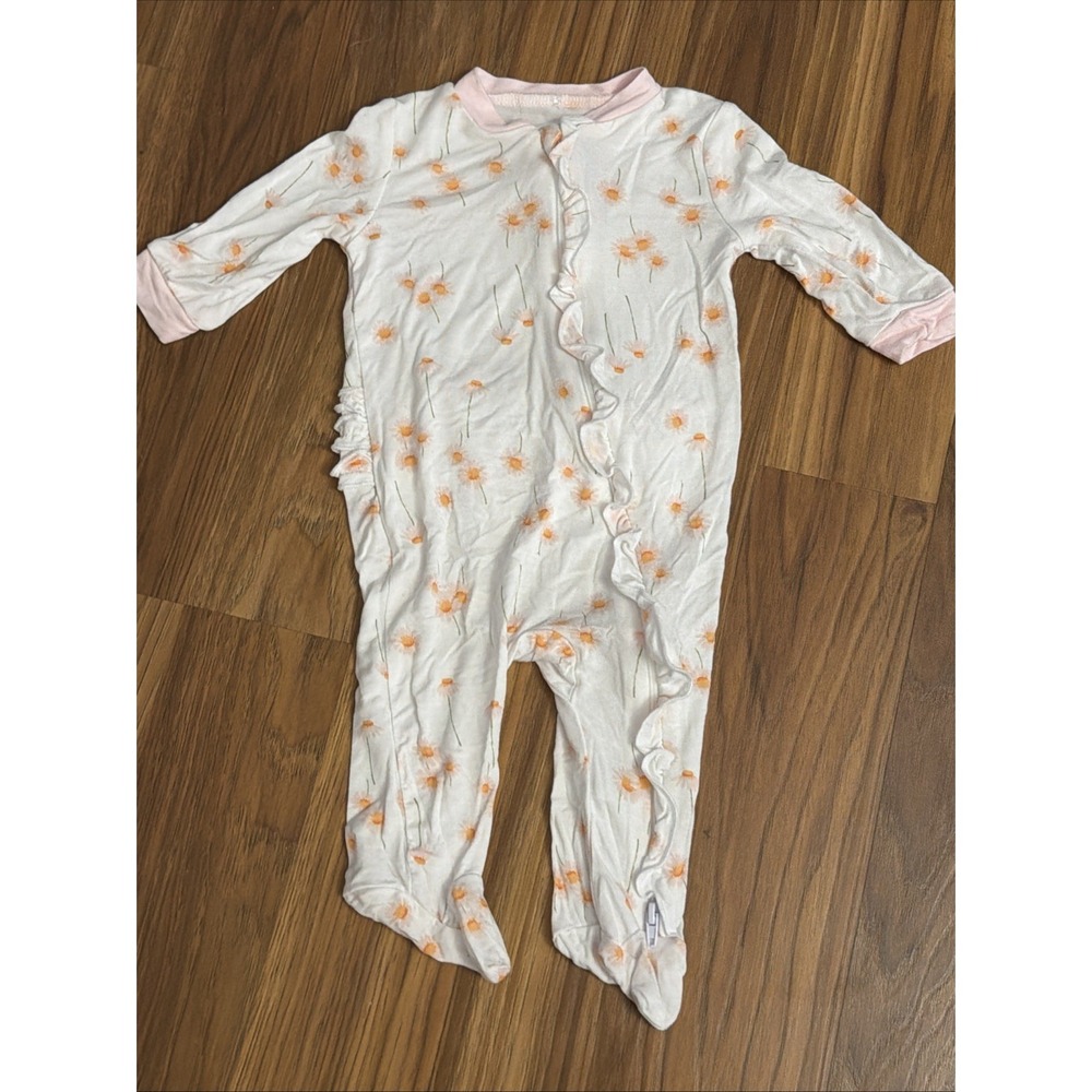 Milkberry Baby Girls 0-3 Months Daisy Footed Sleeper Pajamas EUC Bamboo